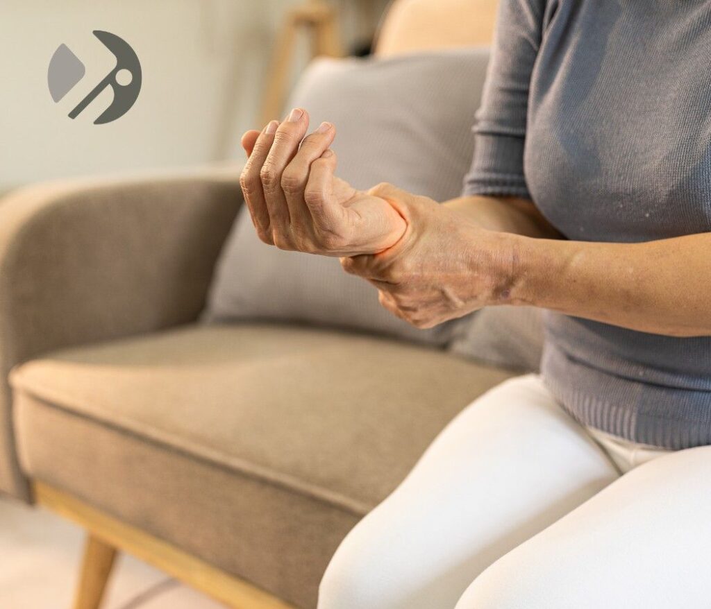 Jak leczyć gangliony? USG ortopedyczne nadgarstka i leczenie pod kontrolą USG Synovia Warszawa