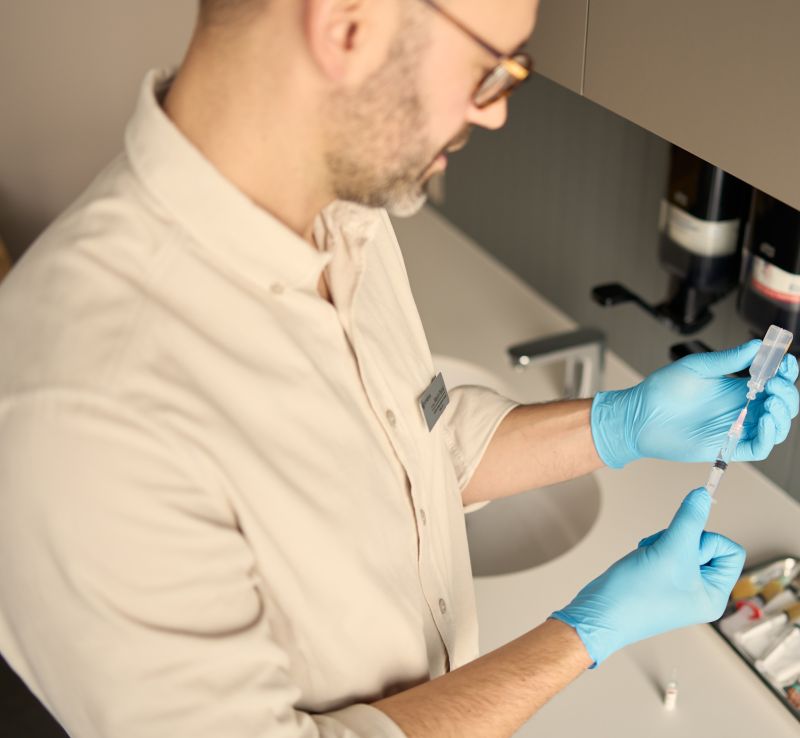 Iniekcja kwasu hialuronowego do stawu Warszawa